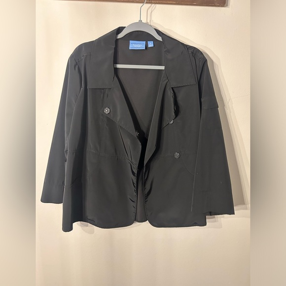 Simply Vera Wang Black Rain Jacket Coat with pockets. Excellent Condition! - Picture 5 of 7